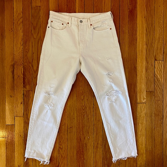 Levi's Wedgie Icon Fit in Vintage Chalk 30 - Picture 2 of 11